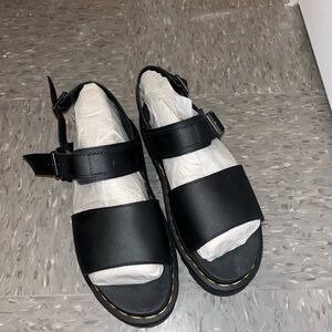 Dr. Martens Voss Sandal